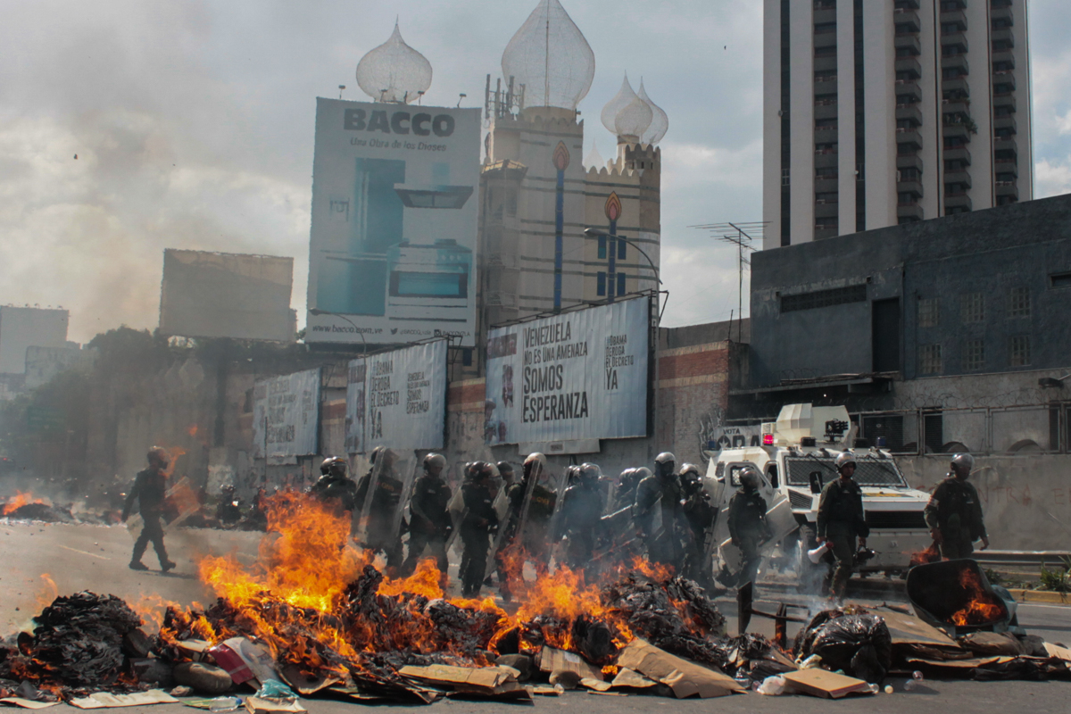 Con armas no letales, destrozaron la vida de tres jóvenes venezolanos